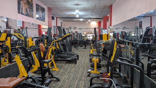 Top 11 Phòng Gym Gần Dương Quảng Hàm, Gò Vấp - Lựa Chọn Tốt Nhất Năm 2025 Gym Nguyên Hồng Gò Vấp