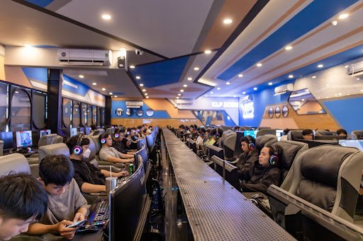 Ways Station Dân Chủ