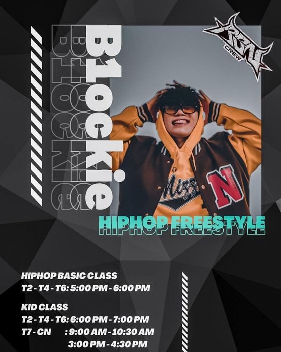 Top 10 địa điểm học nhảy Đà Nẵng tốt nhất hiện nay Hình ảnh lớp học Kpop Dance sôi động tại Trung tâm Nhảy Galaxy Đà Nẵng, thu hút đông đảo các bạn trẻ yêu thích vũ đạo Hàn Quốc.