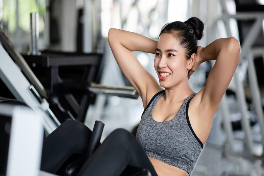 Glute Bridge cho nữ mới tập gym, tư thế chuẩn