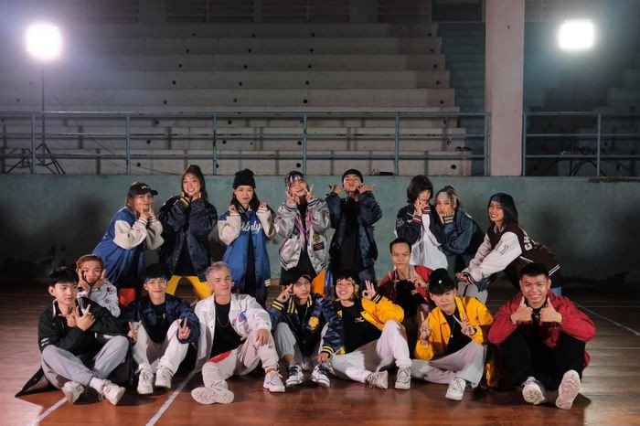 Top 10 địa điểm học nhảy Đà Nẵng tốt nhất hiện nay Hình ảnh lớp học Dance Cover tại Trung tâm Nhảy JP Đà Nẵng, nơi học viên được thỏa sức sáng tạo và thể hiện phong cách cá nhân.