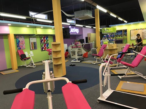 Top 10 Phòng Tập Gym Gần Đường Nguyễn Văn Trỗi, Phú Nhuận TP.HCM Giá Rẻ, Uy Tín Curves Nguyễn Văn Trỗi - Phòng tập thể dục tại Phú Nhuận, TP.HCM