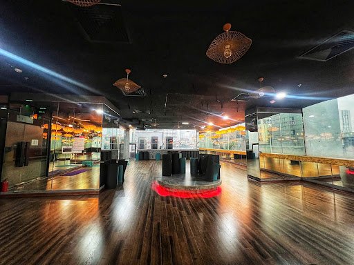 Lux Fitness Yoga & Pool - Phòng tập thể dục tại Thanh Xuân, Hà Nội