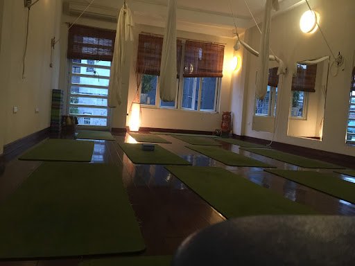 Moon Yoga Studio - Trung tâm yoga tại Tây Hồ, Hà Nội