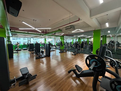 SLife Gym Tân Sơn Nhì - Phòng tập thể dục tại Tân Phú, TP.HCM
