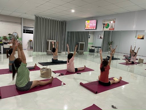 Trung Tâm Yoga Milcah Trinh Long An
