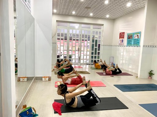 Danh Sách Các Phòng Tập Yoga tại Tây Ninh Giá Rẻ, Uy Tín Bên Núi Bà Đen Yoga Huyen Nguyen Trung tam yoga tai Tay Ninh