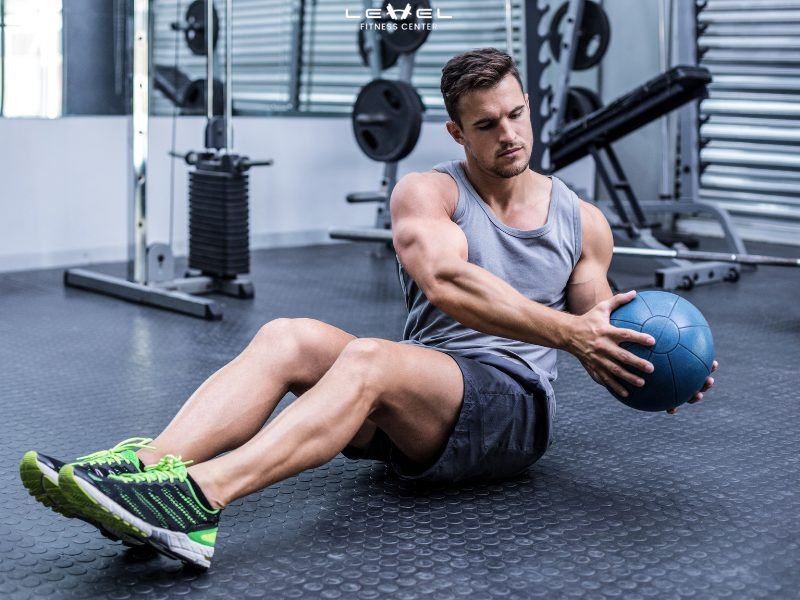 Hướng dẫn thực hiện Russian Twists, bài tập giúp tăng cường cơ bụng xiên