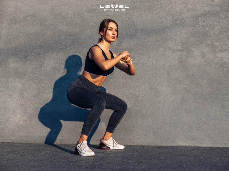 Squat đúng kỹ thuật giúp tăng cường cơ mông và đùi