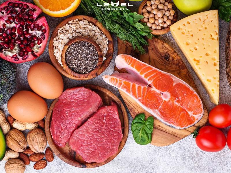 Dinh dưỡng hợp lý hỗ trợ phục hồi và phát triển cơ bắp sau tập luyện