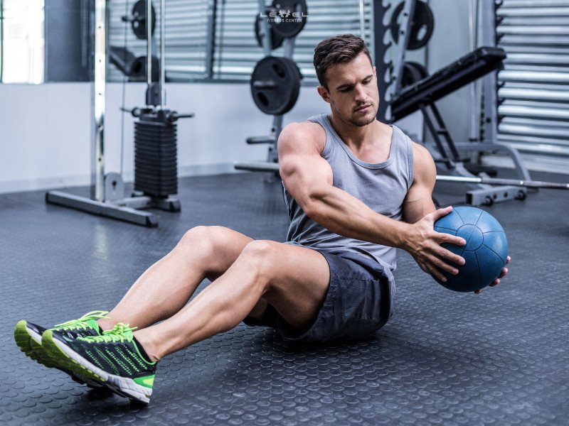 Russian Twist giúp tăng cường cơ bụng chéo