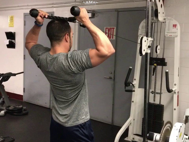 15 Bài Tập Vai Cho Nam: Bí Quyết Sở Hữu Bờ Vai Rộng, Săn Chắc cac bai tap vai cho nam 11