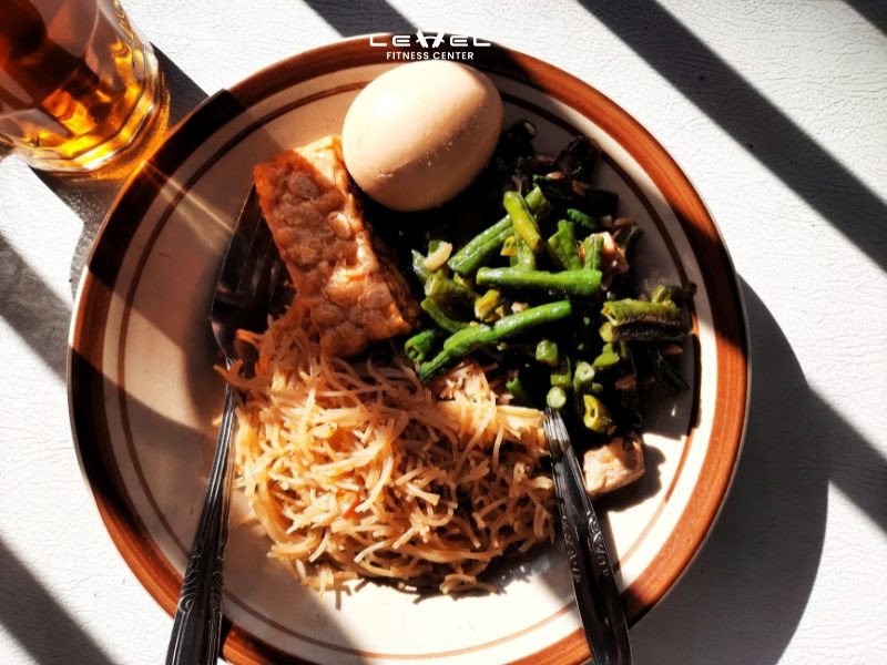 Bữa ăn giàu carb và protein sau khi tập luyện