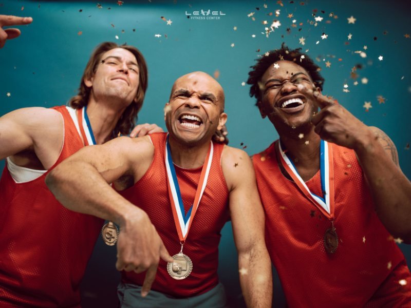 Bốn loại hormone hạnh phúc chính: Dopamine, Serotonin, Oxytocin và Endorphin, cùng vai trò và cách tăng cường chúng.