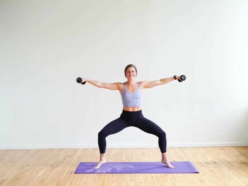 Tập Barre tại nhà - Lựa chọn an toàn và tiện lợi trong mọi điều kiện thời tiết