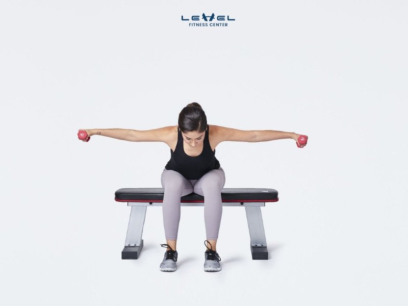 Reverse Fly - Bài tập vỗ cánh ngược giúp cải thiện tư thế, giảm đau vai gáy và tăng cường sức mạnh cho vai và lưng