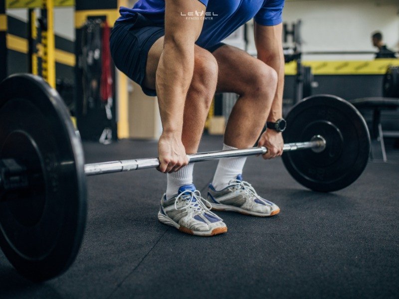 Hướng dẫn chi tiết cách thực hiện bài tập Deadlift đúng cách