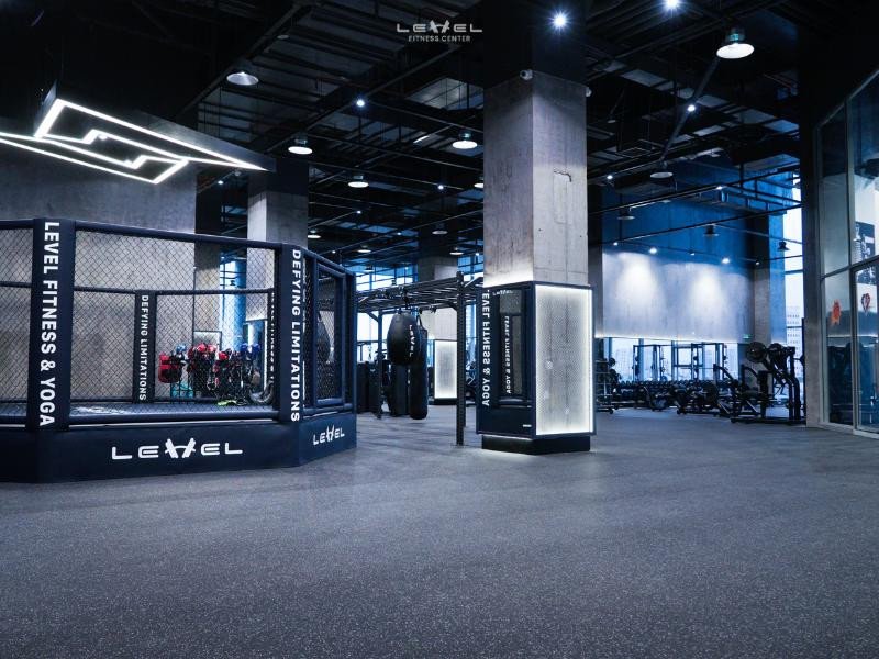 Thẻ Tập Gym Level Fitness Center: Lựa Chọn Hoàn Hảo Cho Sức Khỏe và Vóc Dáng Thẻ Full-Service cho phép bạn trải nghiệm tất cả dịch vụ tại Level Fitness Center, từ gym, bể bơi, đến các lớp học nhóm.