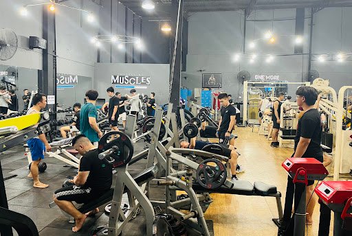 Top Phòng Gym gần Âu Cơ, Tân Bình Giá Rẻ, Chất lượng 1 LT Fitness Tan Binh gym