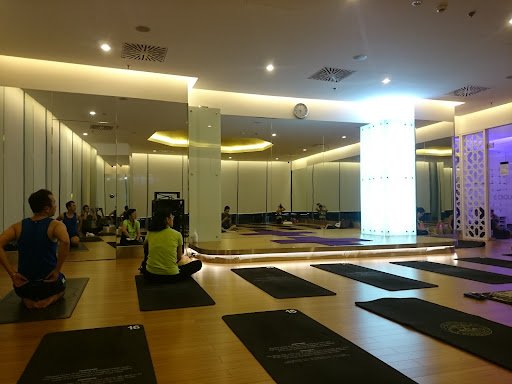 California Fitness & Yoga Lim Tower Quận 3 - Trung tâm yoga tại Quận 3, TP.HCM