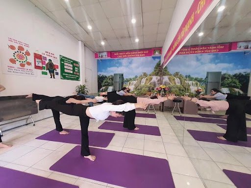 Top những phòng tập yoga gần đại học thủ dầu một Giá Rẻ, Chất lượng tại Bình Dương Câu lạc bộ YOGA Hoàng Vân - yoga gần đại học thủ dầu một tại TP.HCM