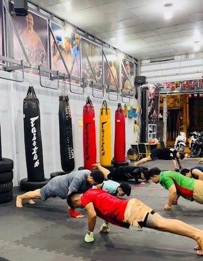 Hoàng Trung Muay Thai - Boxing - Kickboxing Quận 12 - Phòng Tập Boxing Quận 12