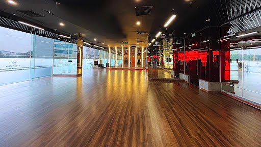 LUX Fitness & Yoga - phòng tập yoga gần khu lý thường kiệt hà nội tại Chợ Dừa