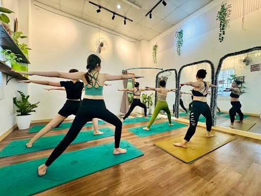 Top 10 Trung Tâm Yoga Quận 7, TP.HCM Chất Lượng, Giá Rẻ Mind Yoga Trung tam yoga tai Quan 7 TP.HCM