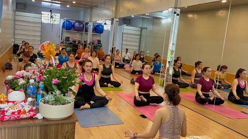 Top 10 Trung Tâm Yoga Quận 12, TP.HCM Uy Tín Hàng Đầu OM YOGA Đông Hưng Thuận - Trung tâm yoga tại Quận 12, TP.HCM