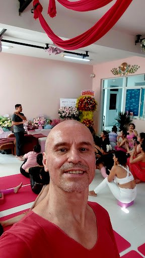 Top 5 Trung Tâm Yoga Gần Cách Mạng Tháng Tám, TP.HCM Giá Rẻ, Tốt Nhất PINK Aerial Yoga Center - Yoga gần Cách Mạng Tháng Tám