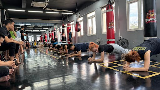 Top 10 Phòng Gym Gần Bệnh viện Gia Định, Bình Thạnh, TP. HCM - Chất Lượng Nhất 2025 PTS Kick Fitness Binh Thanh gym