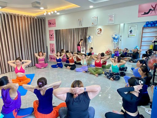 Top 10 Trung Tâm Yoga Nhà Bè, TP.HCM Chất Lượng, Uy Tín Phòng Tập Yoga Hoài Chiên - Trung tâm yoga tại Nhà Bè, TP.HCM