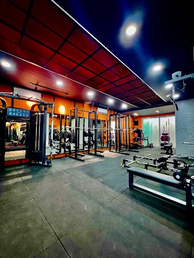 SOLID FITNESS - gym