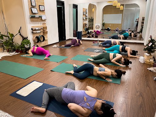 Top 10 Trung Tâm Yoga Quận 1, TP.HCM Giá Rẻ Chất Lượng YÊN'S YOGA Studio - Trung tâm yoga tại Quận 1, TP.HCM
