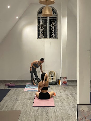 Top phòng tập yoga gần sân bay tân sơn nhất Giá Rẻ, Chất lượng tại TP.HCM Yoga Flow & Yoga Tại Nhà ( Yoga Tân Bình, Yoga Tân Sơn Nhất, Private Yoga Flow ) - phòng tập yoga gần sân bay tân sơn nhất tại TP.HCM